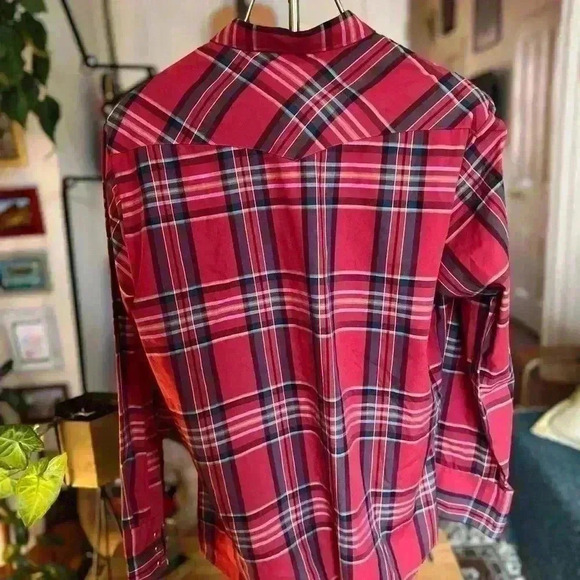 Wrangler Vintage Long Sleeved Red Plaid Pearl Button Shirt - Large - Picture 7 of 9